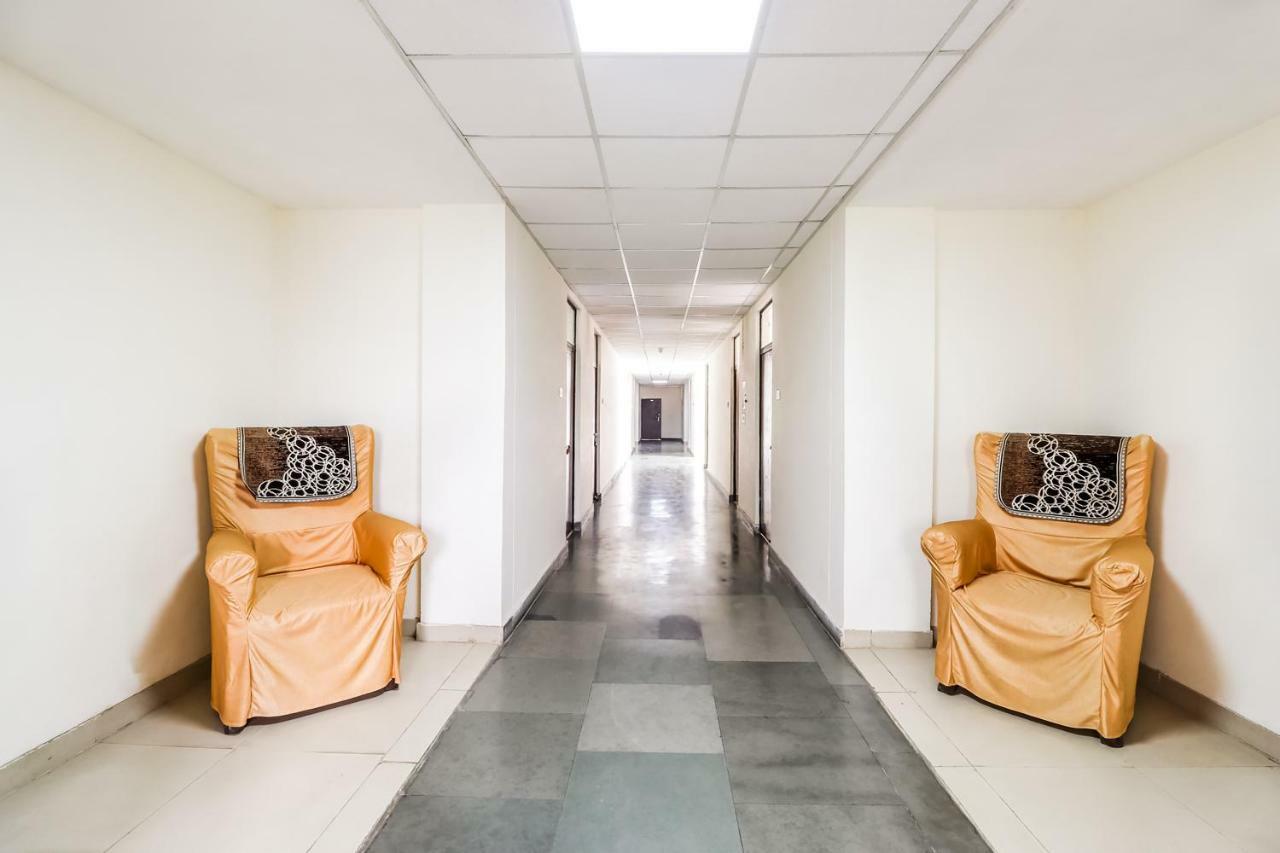 Capital O 60233 Brij Ki Rasoi Deluxe Hotel Lucknow Exterior photo
